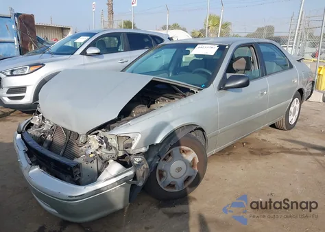 2000 Toyota Camry Le из США, поврежденный, VIN 4T1BG22K8YU625857